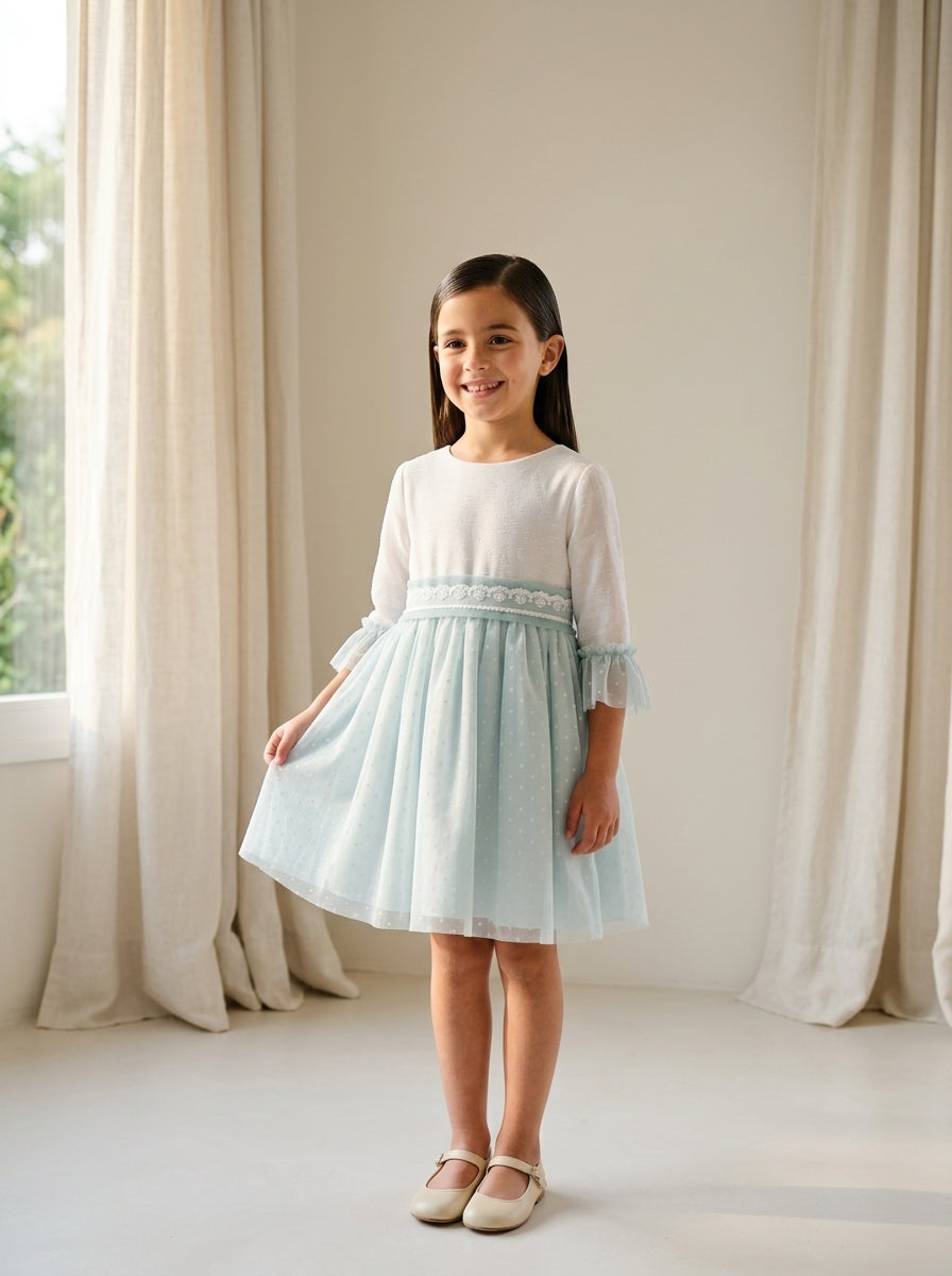 Vestido tul verde manga con volante