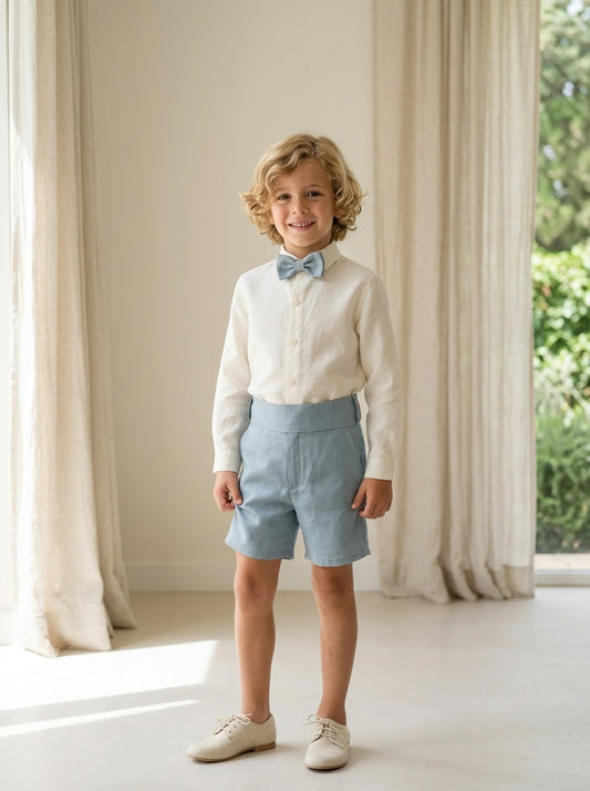 Conjunto camisa lino beig, short azul oceano con fajin y pajarita