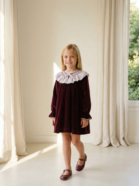 Vestido terciopelo granate con cuello fruncido de rayitas