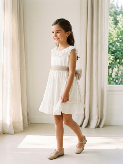 Vestido beig y fajin lino tostado