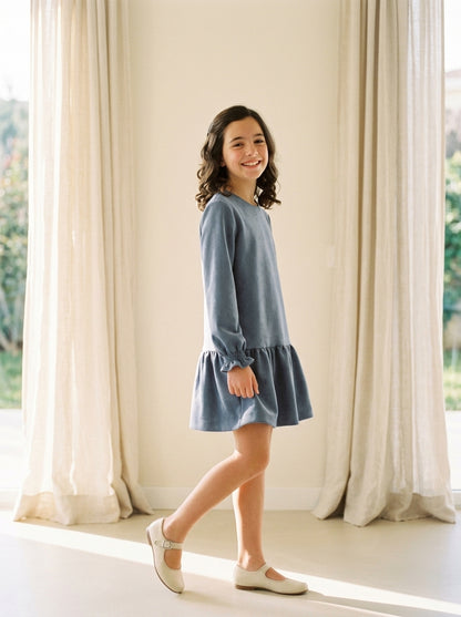 Vestido azul con cuello cuadros desmontable