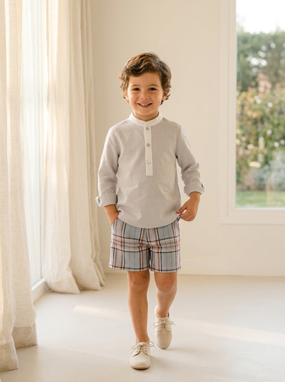 Camisa cuello mao y short cuadros