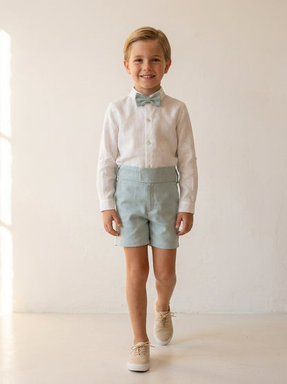 Conjunto camisa lino beig y short lino verde con fajin y pajarita