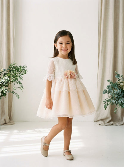 Vestido de tul de plumeti beig y rosa