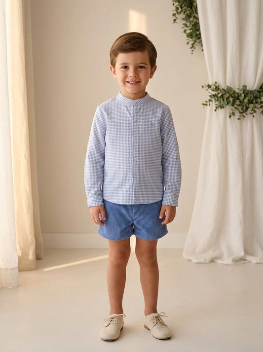 Conjunto camisa cuadritos azules y short pana azul "Magia"