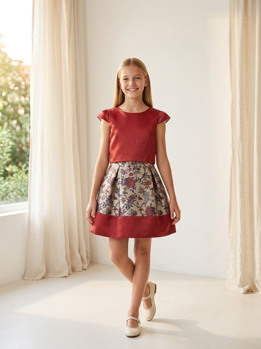 Conjunto cuerpo granate y falda estampada brocado