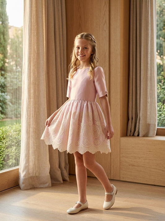 Vestido cuerpo mikado rosa y falda tul bordado beig