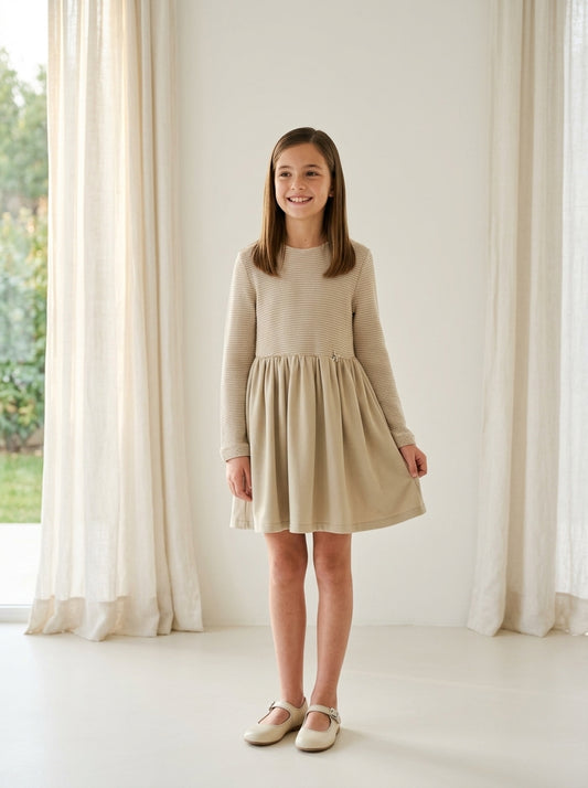Vestido combinado punto y falda terciopelo arena