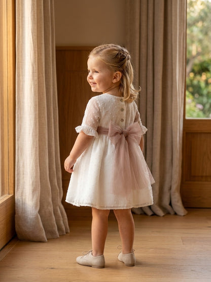 Vestido tul de plumeti y fajín tul rosa empolvado