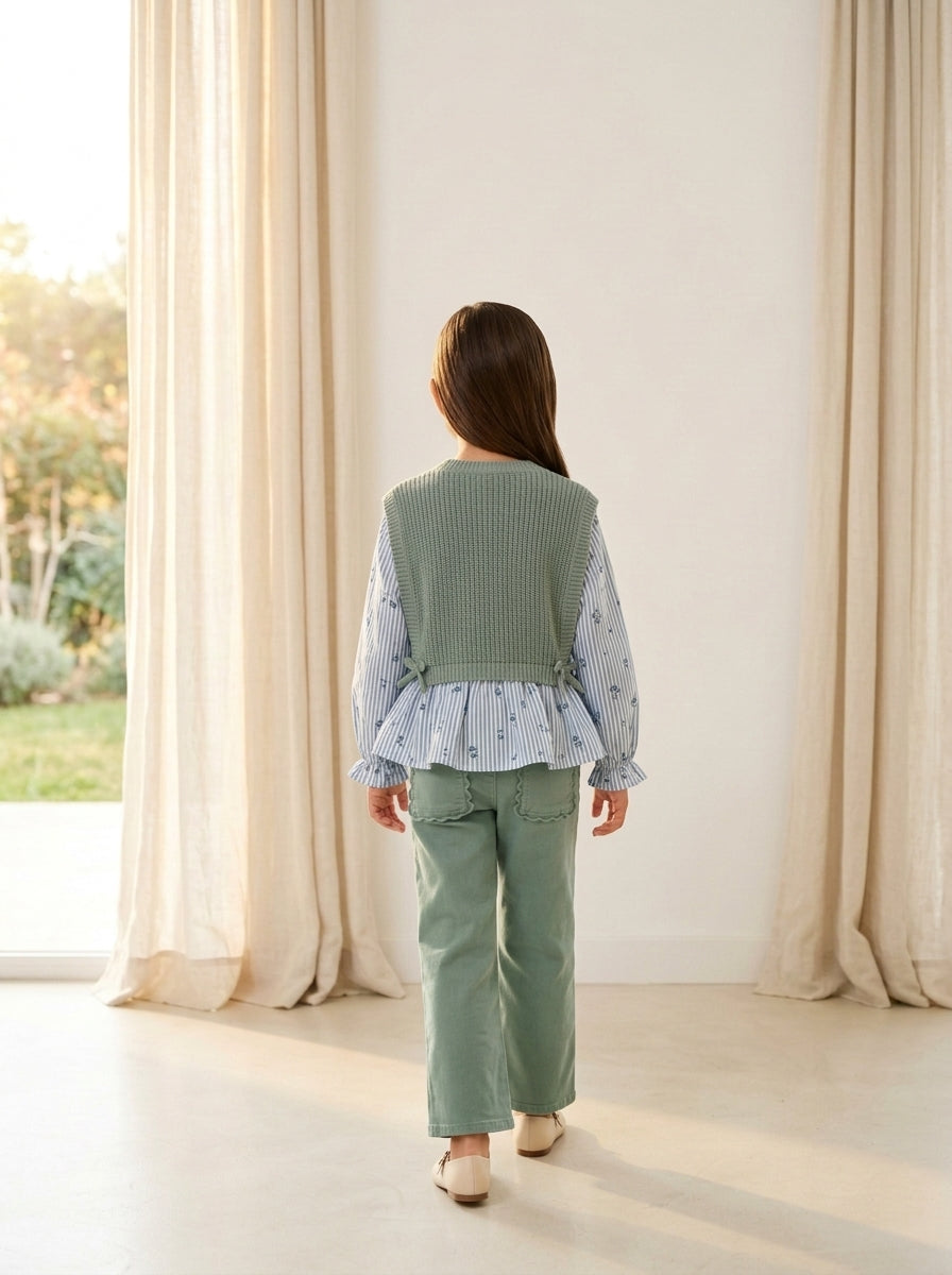 Conjunto blusa con chaleco y pantalon verde largo