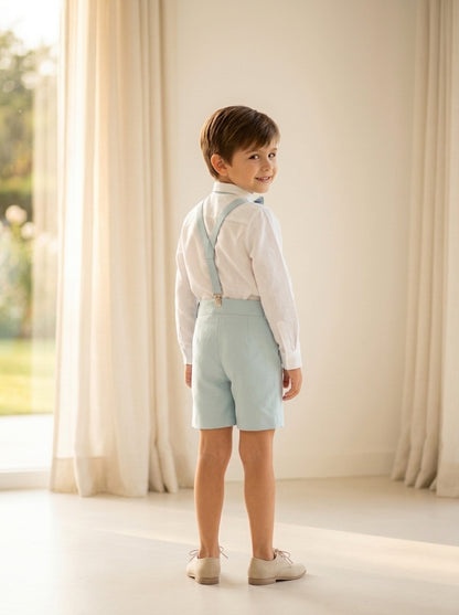Conjunto camisa lino, short, tirantes y pajarita verde