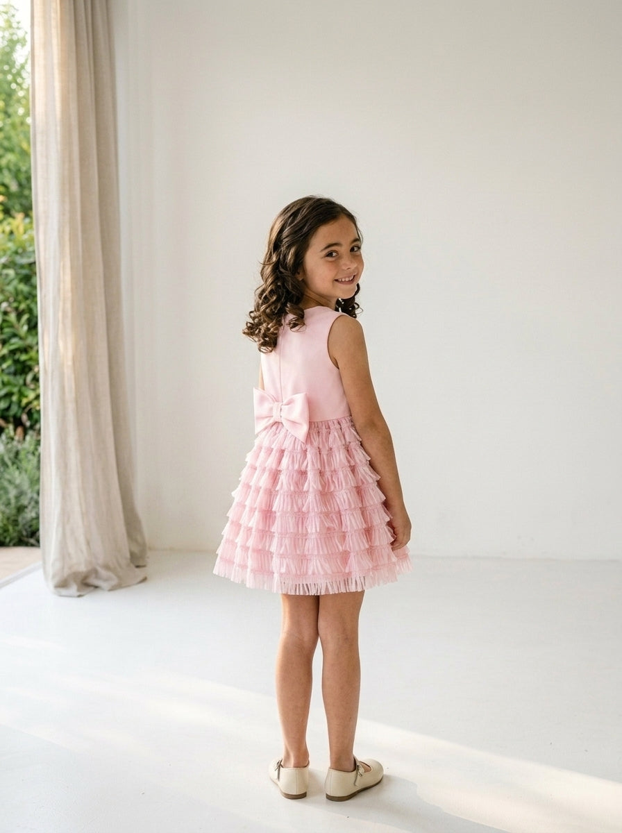 Vestido crep rosa y falda fantasia