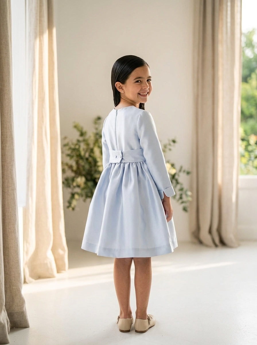 Vestido mikado gris perla y fajin