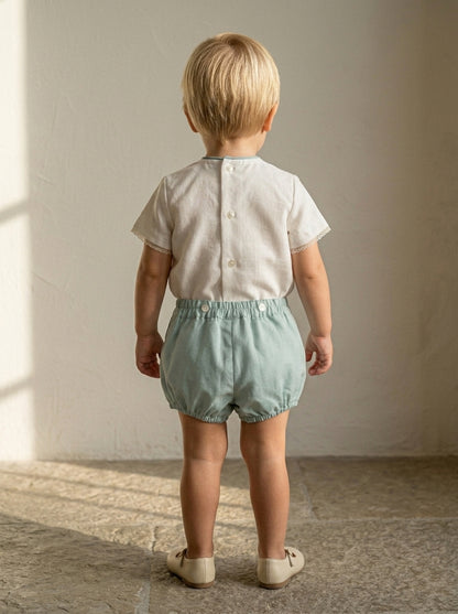 Conjunto camisa beig y bombacho lino verde empolvado