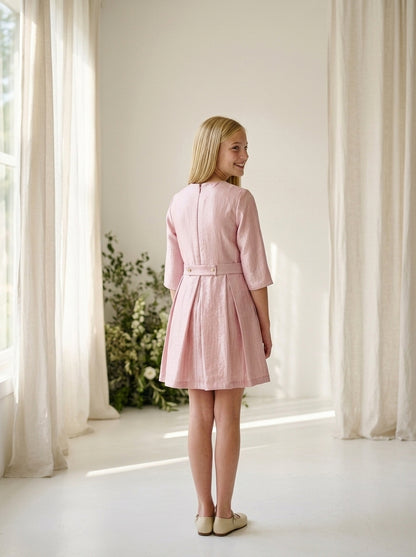 Vestido rosa con manga francesa