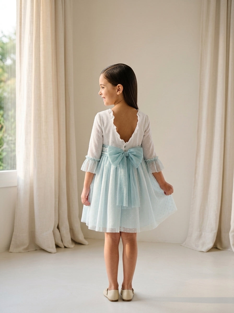 Vestido tul verde manga con volante