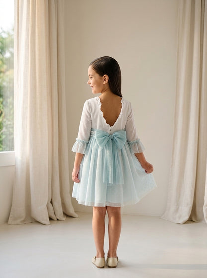 Vestido tul verde manga con volante