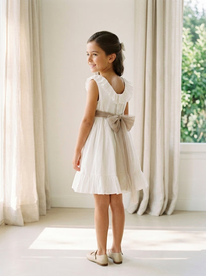 Vestido beig y fajin lino tostado