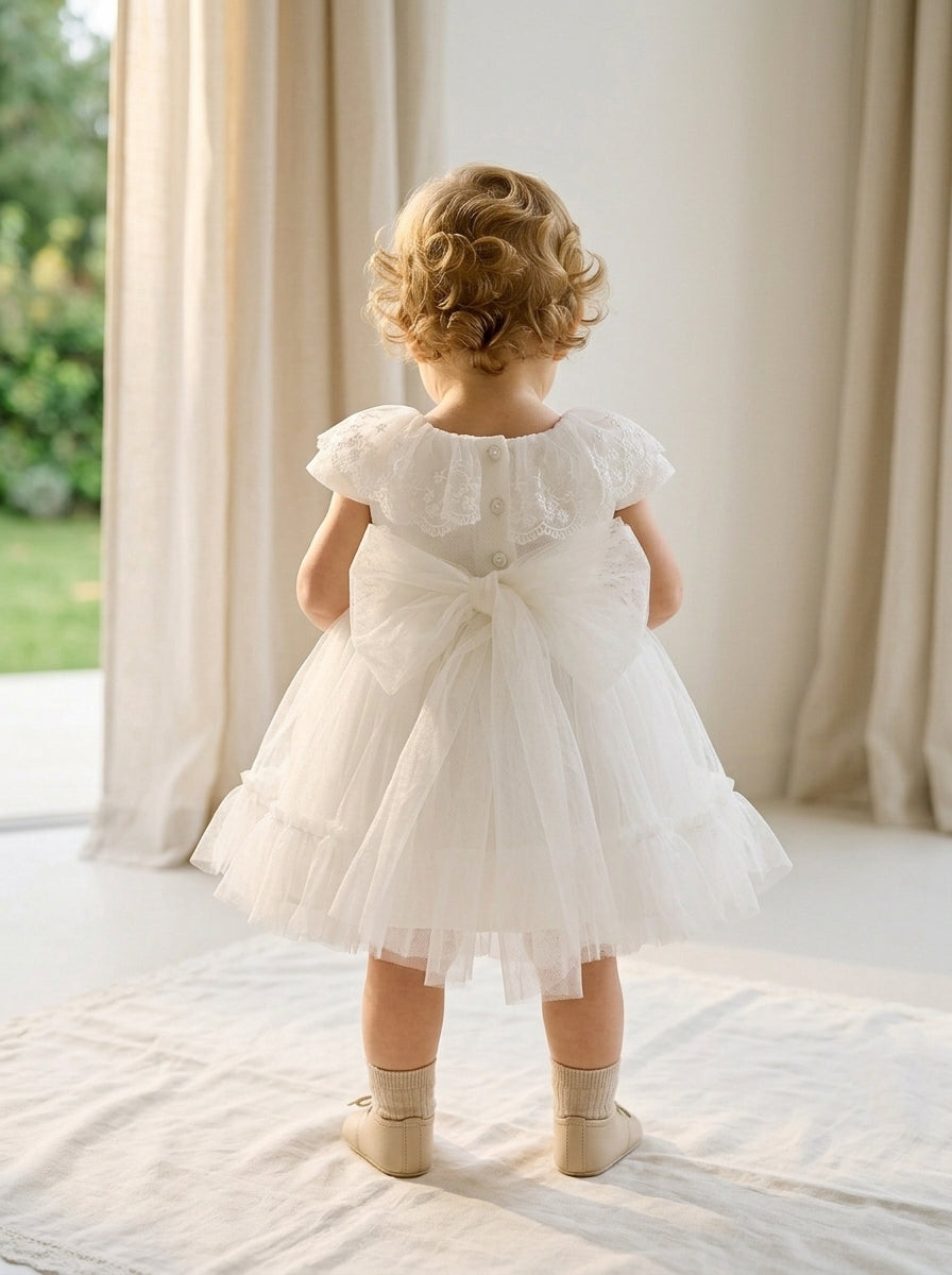 Vestido tul blanco roto con puntilla bordada