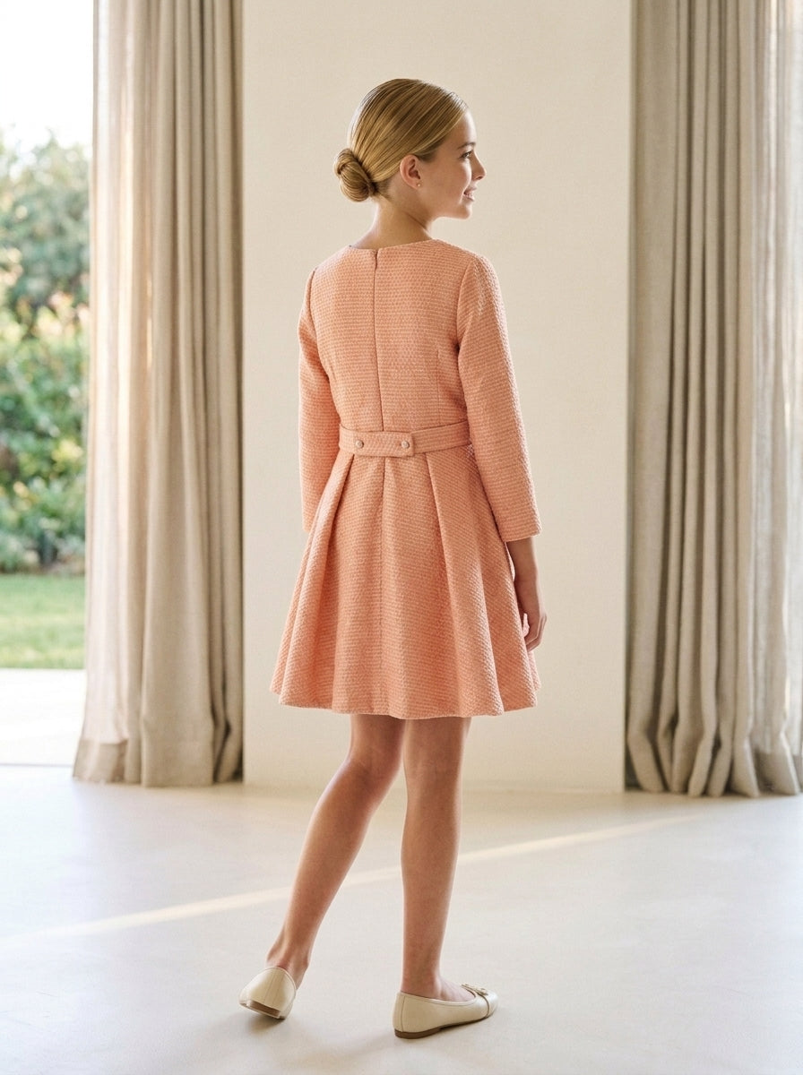 Vestido falda capeada salmón y dorado