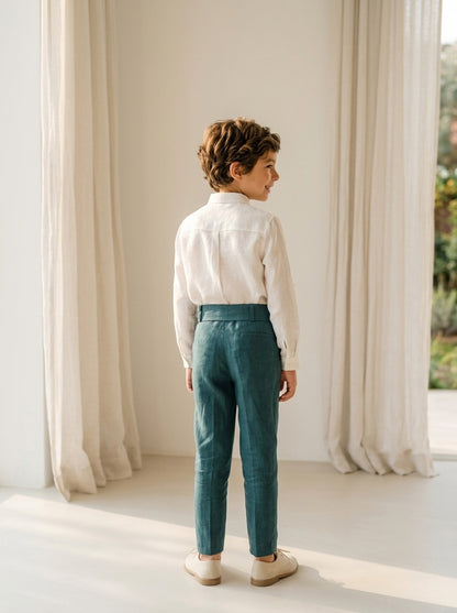 Conjunto camisa lino cuello mao y pantalon largo con fajin verde oliva y pajarita