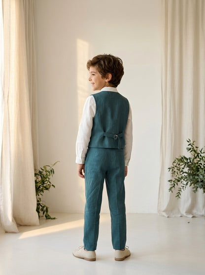 Conjunto camisa lino cuello mao y pantalon largo con fajin verde oliva y pajarita