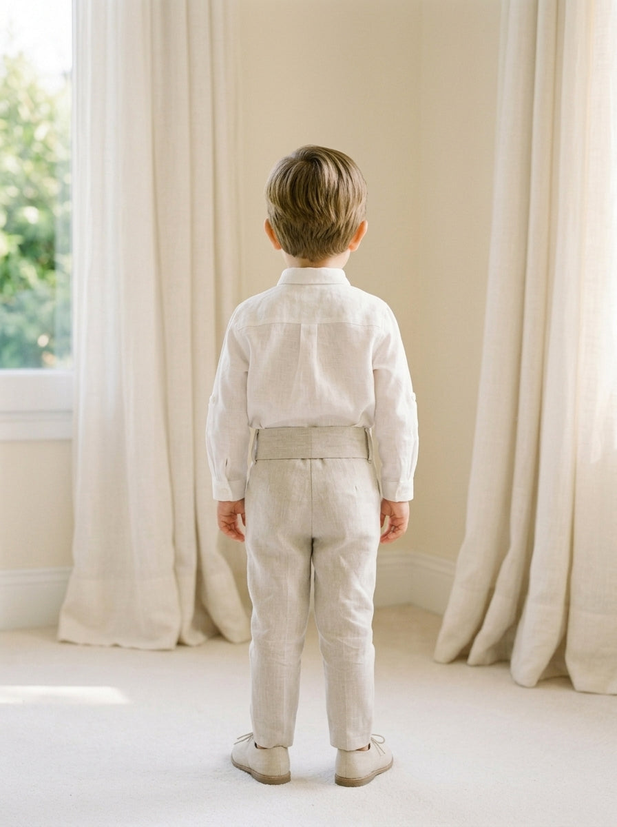 Conjunto camisa lino y pantalon largo arena con pajarita