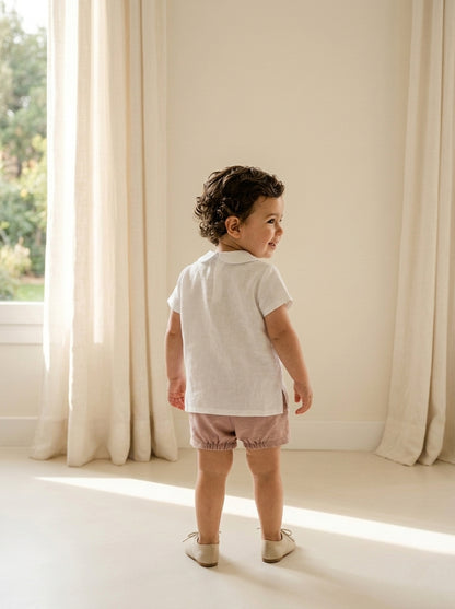 Conjunto camisa blanco roto y short rosa empolvado