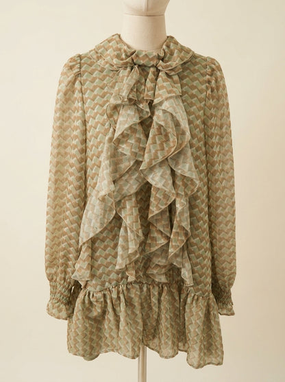 Vestido de gasa estampada con chorreras