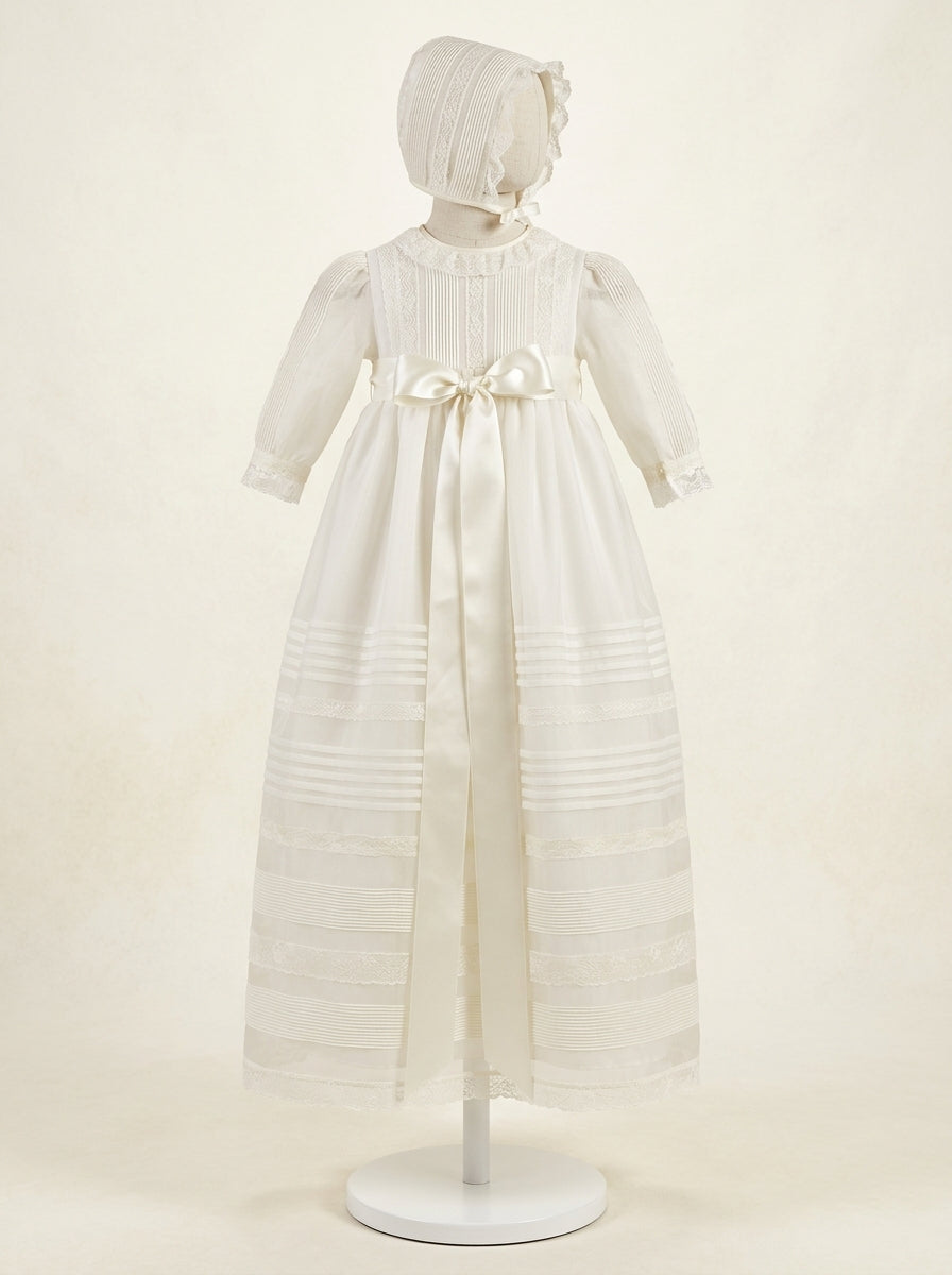Faldón organza con lorzas y puntillas y capota