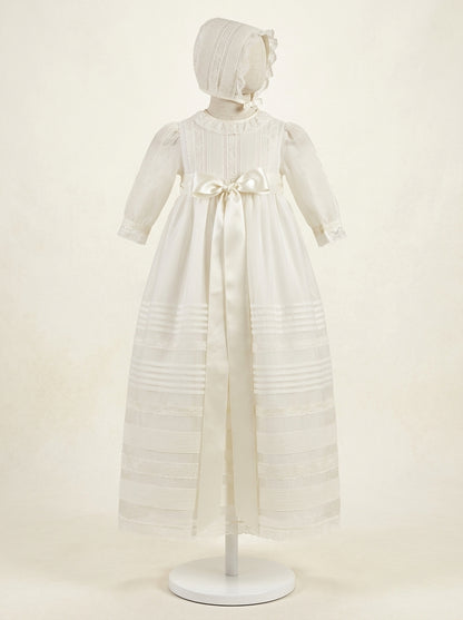 Faldón organza con lorzas y puntillas y capota