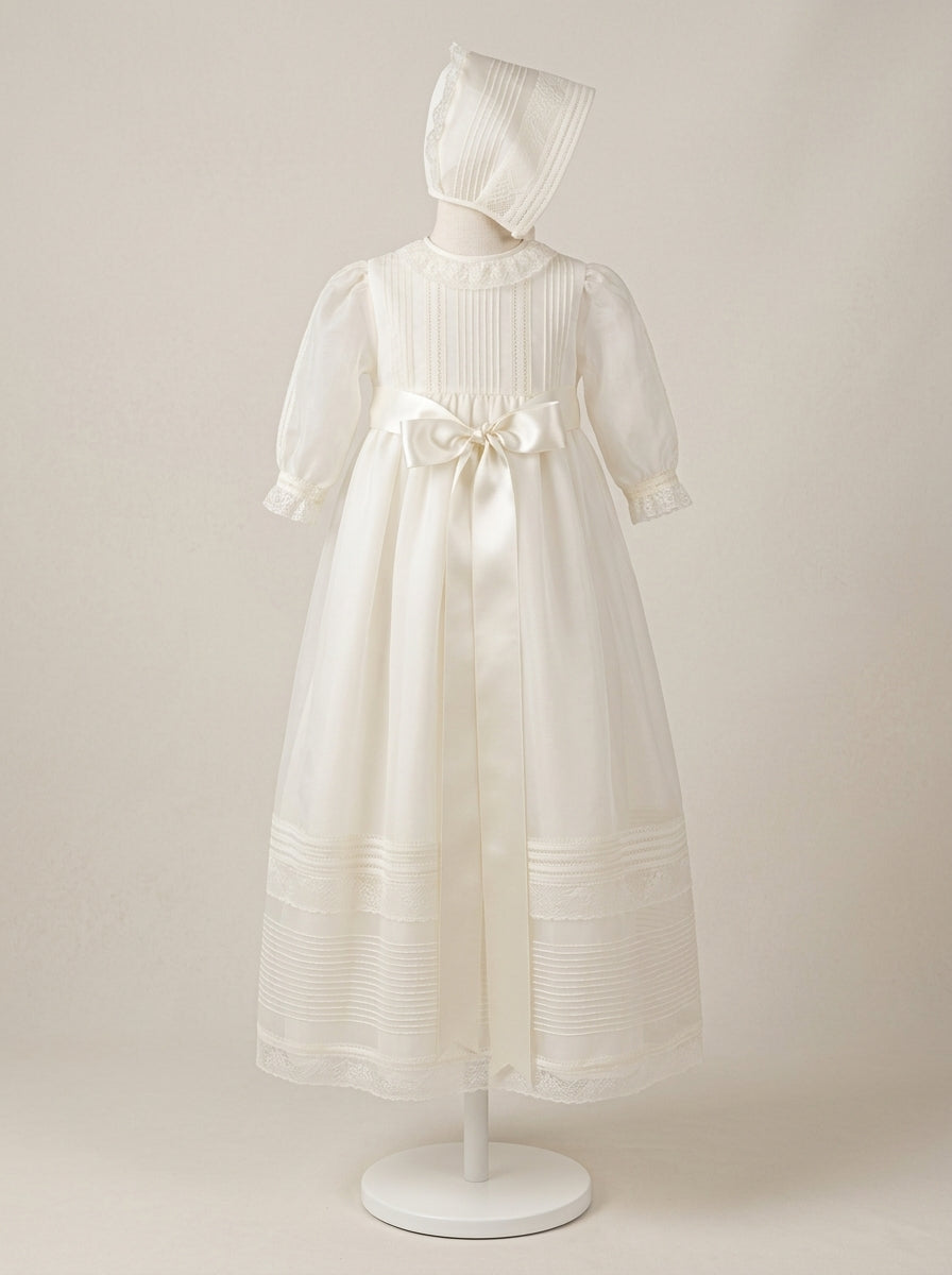 Faldón organza con lorzas y puntillas y capota