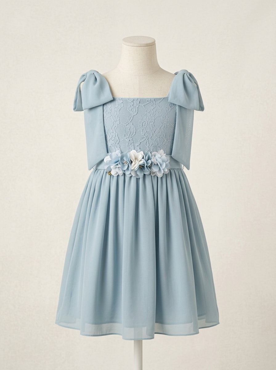 Vestido tirantes azul y cuerpo encaje