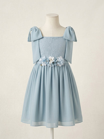 Vestido tirantes azul y cuerpo encaje