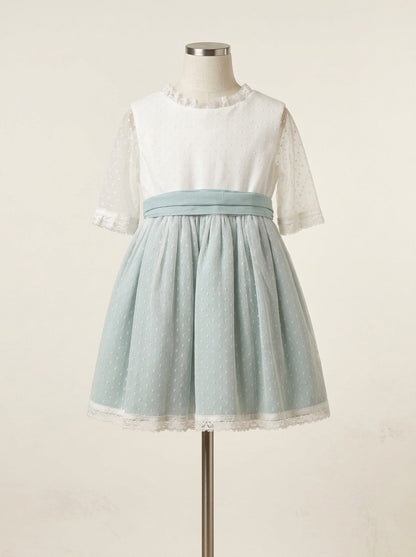 Vestido tul de plumeti y fajin e interior lino