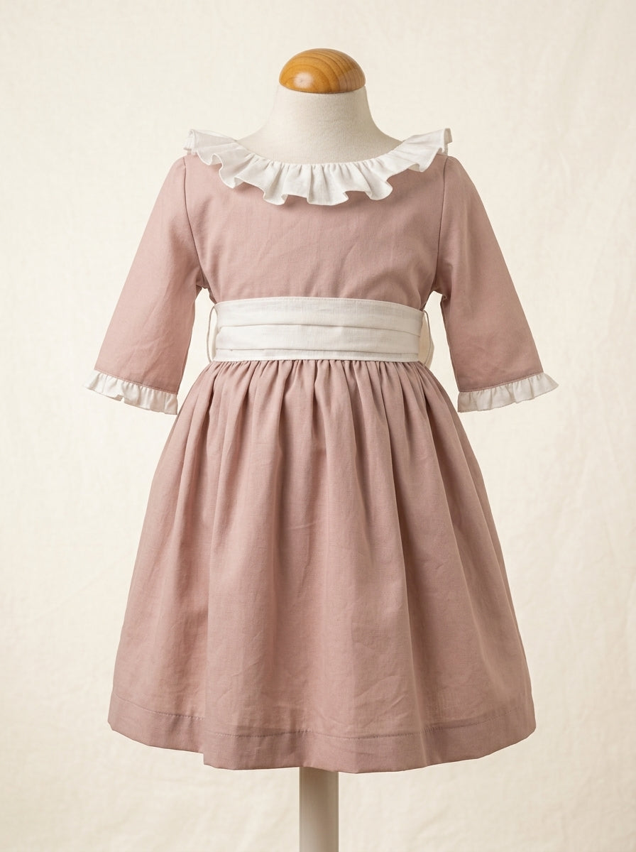 Vestido lino rosa maquillaje con manga corta