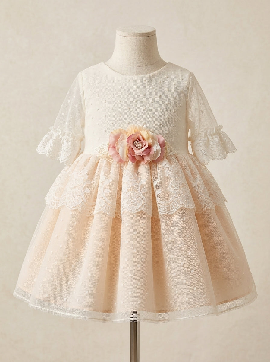Vestido de tul de plumeti beig y rosa