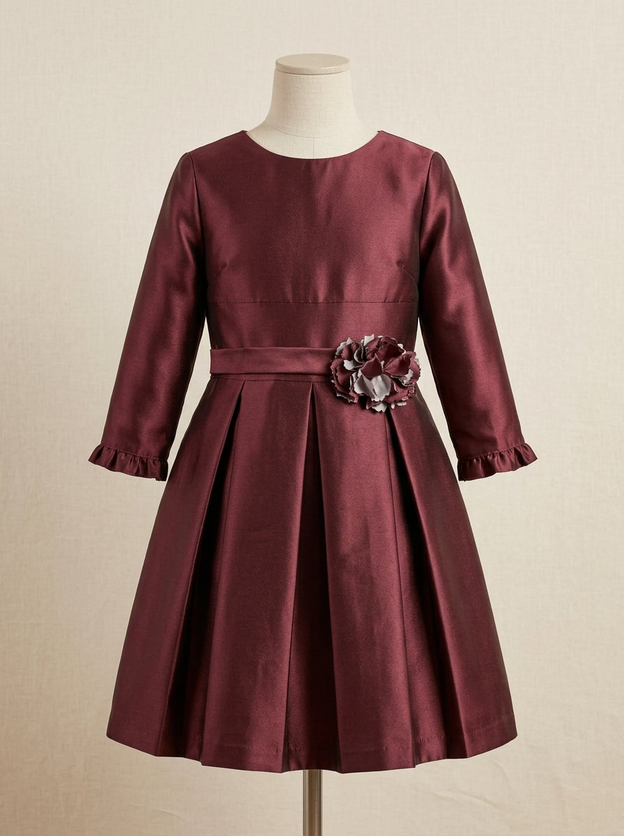 Vestido mikado granate con detalle lateral