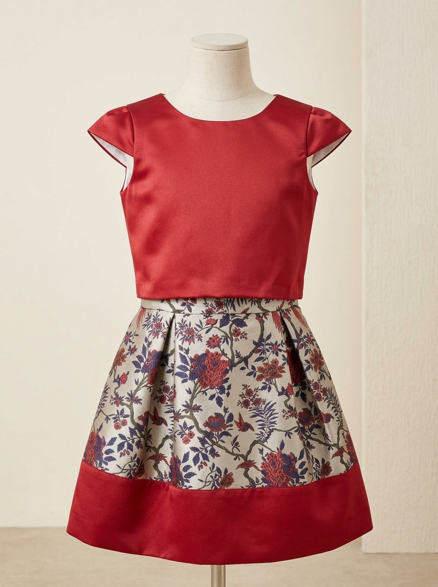 Conjunto cuerpo granate y falda estampada brocado