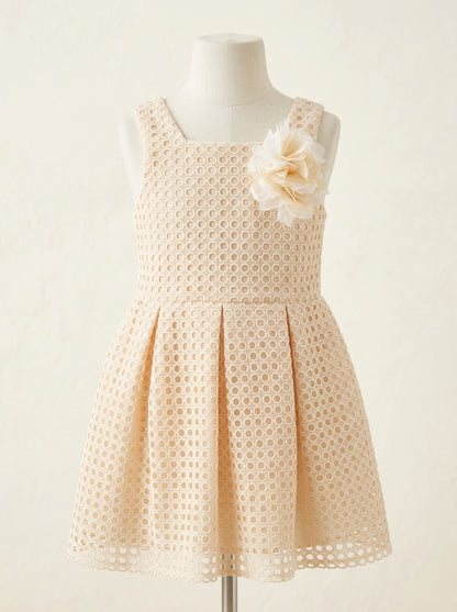 Vestido guipur melocotón con flor