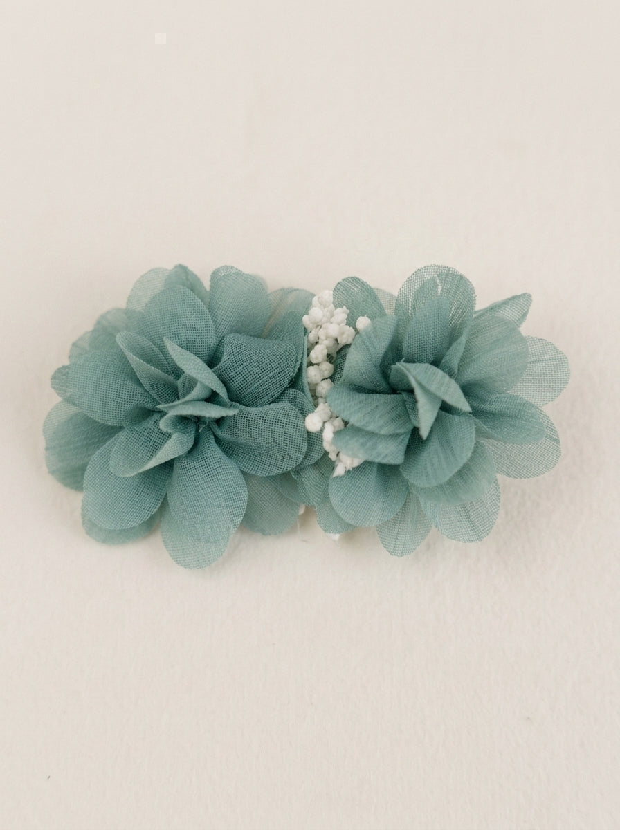 Tocado/broche pequeño flores verdes