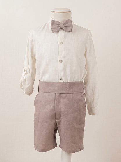 Conjunto camisa lino beig y short lino malva con fajin y pajarita