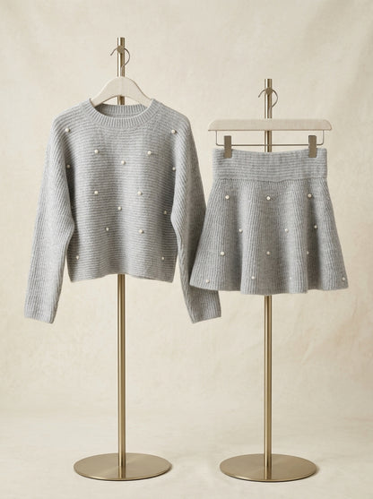 Conjunto jersey gris y falda con perlitas