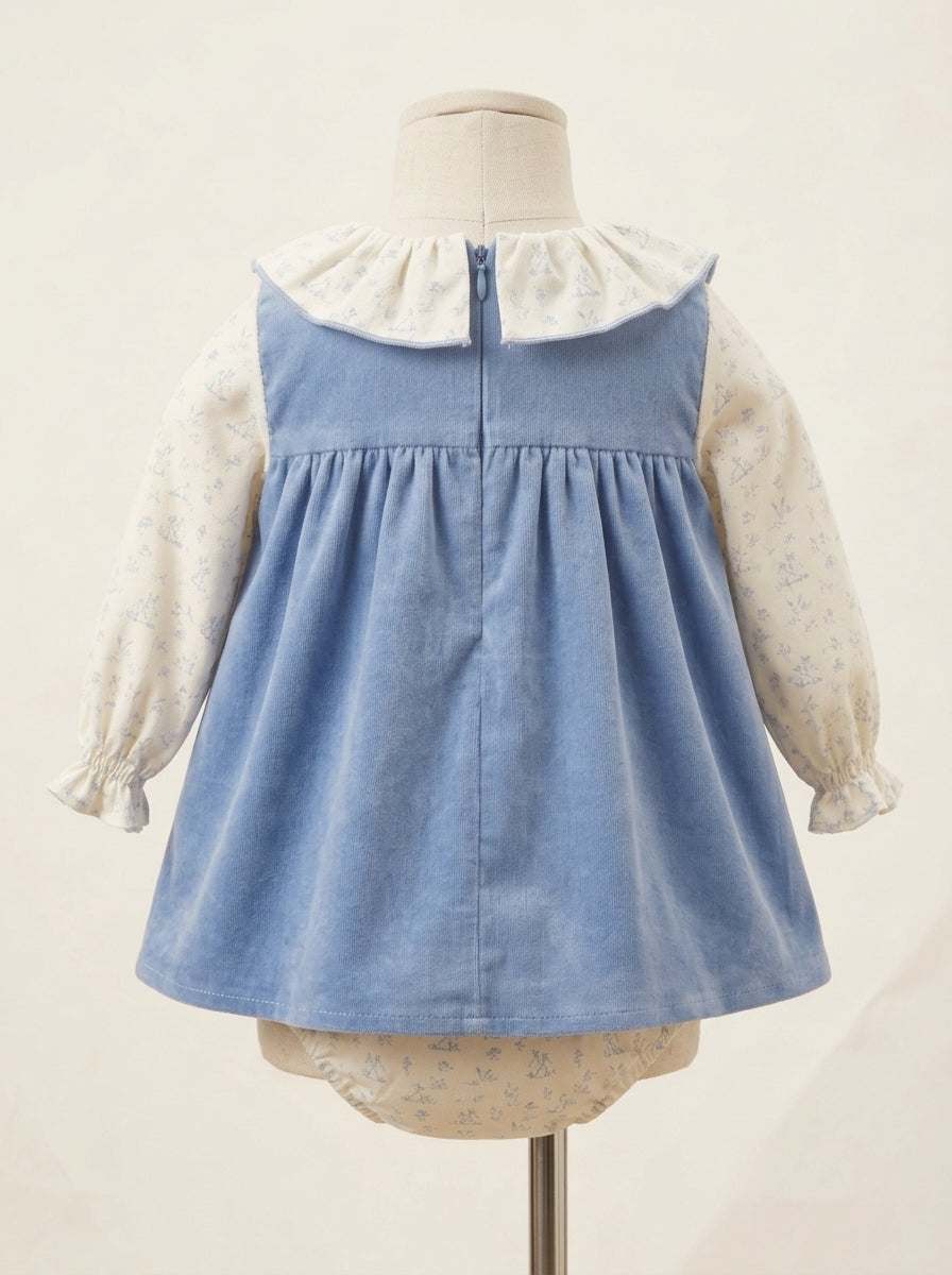 Vestido cuerpo azul con detalle corazones pelito y braguita