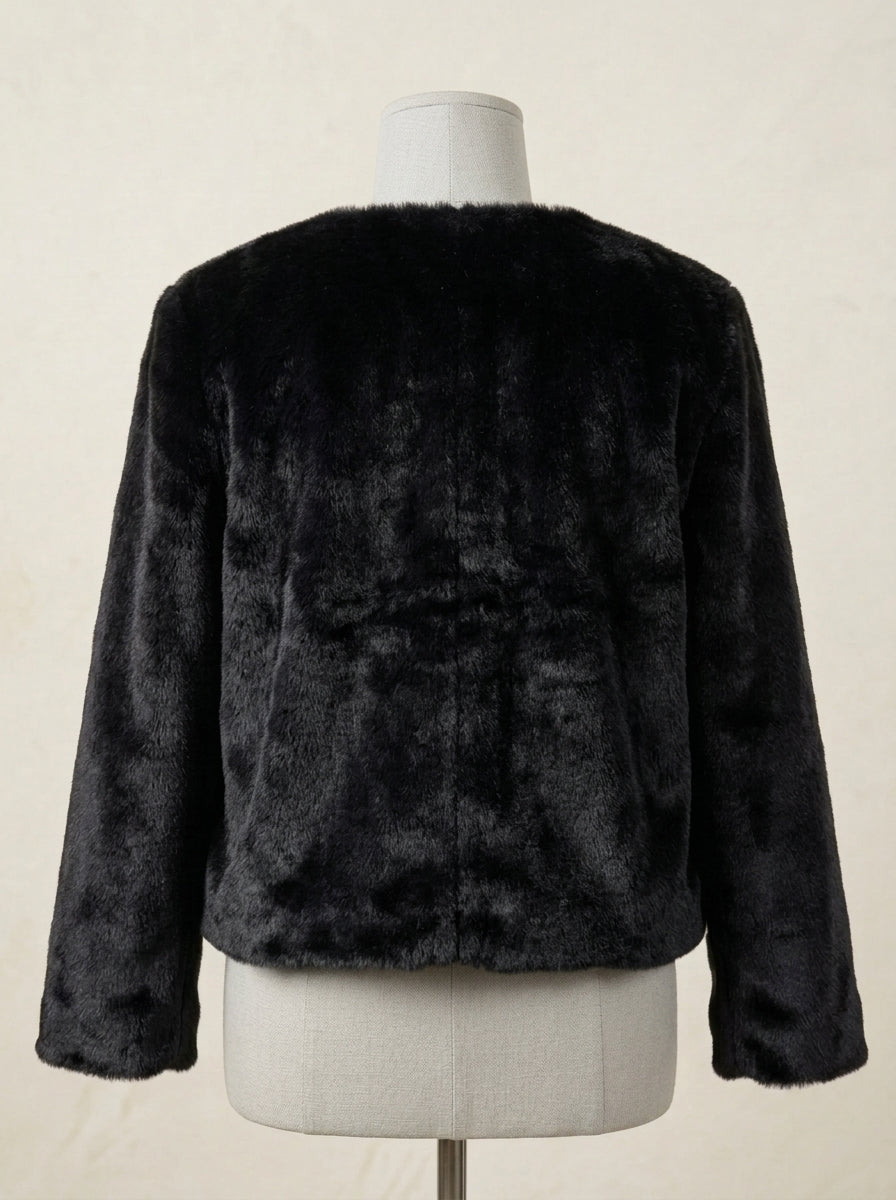 Bolero pelo extrasuave negro