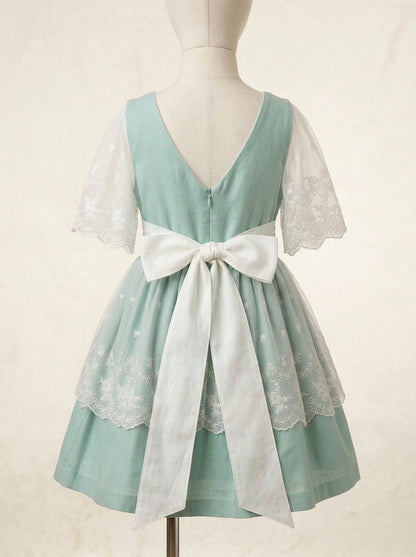 Vestido lino verde agua y tul bordado