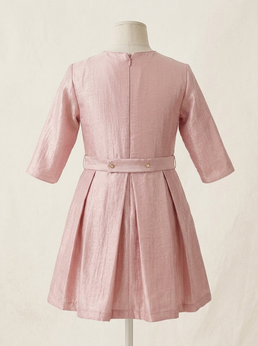 Vestido rosa con manga francesa