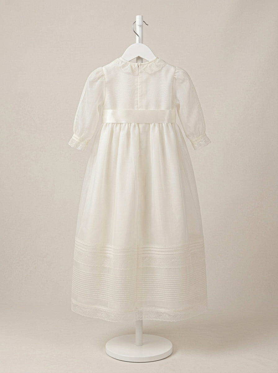 Faldón organza con lorzas y puntillas y capota