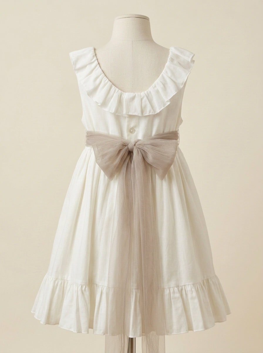 Vestido beig y fajin lino tostado