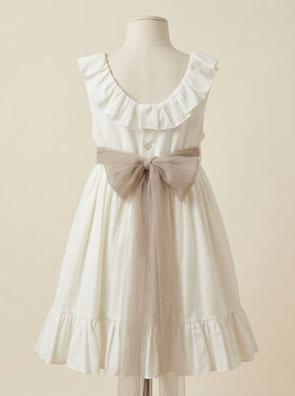 Vestido beig y fajin lino tostado